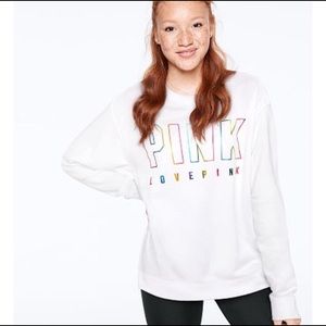 NWT. SWEATSHIRT CAMPUS MEDIUM